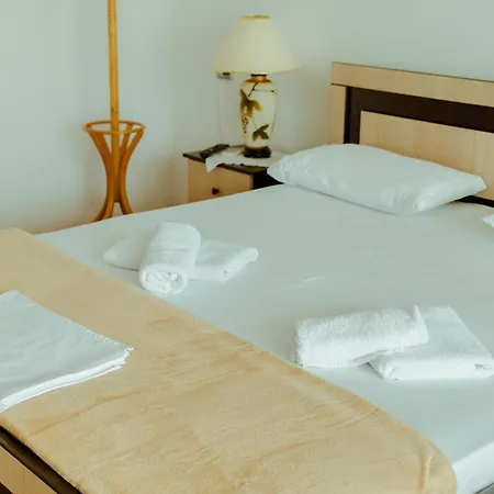 بيت ضيافة Shtino