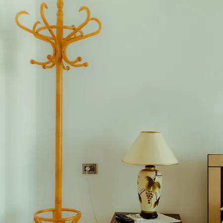 Shtino 3* Gjirokastër