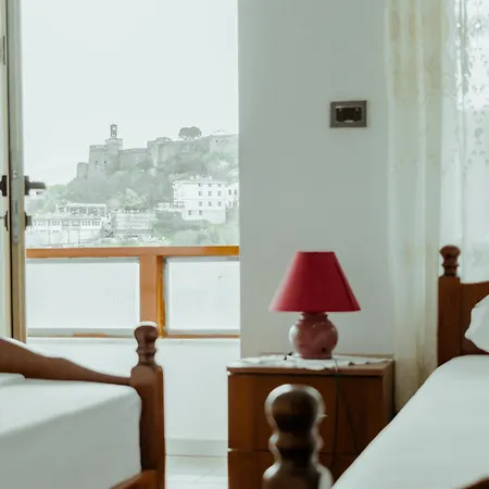 Shtino 3* Gjirokastër